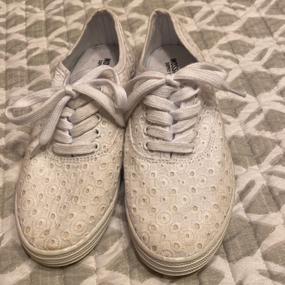 Lace sneakers